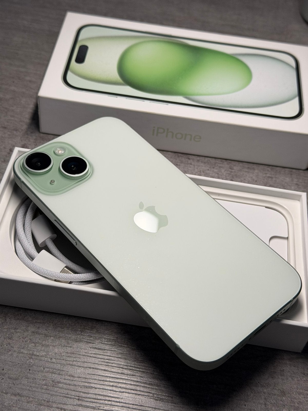  Apple iphone 15 Green 128GB in nette staat Batterij 91%, Telecommunicatie, Mobiele telefoons | Apple iPhone, IPhone 15, Apple
