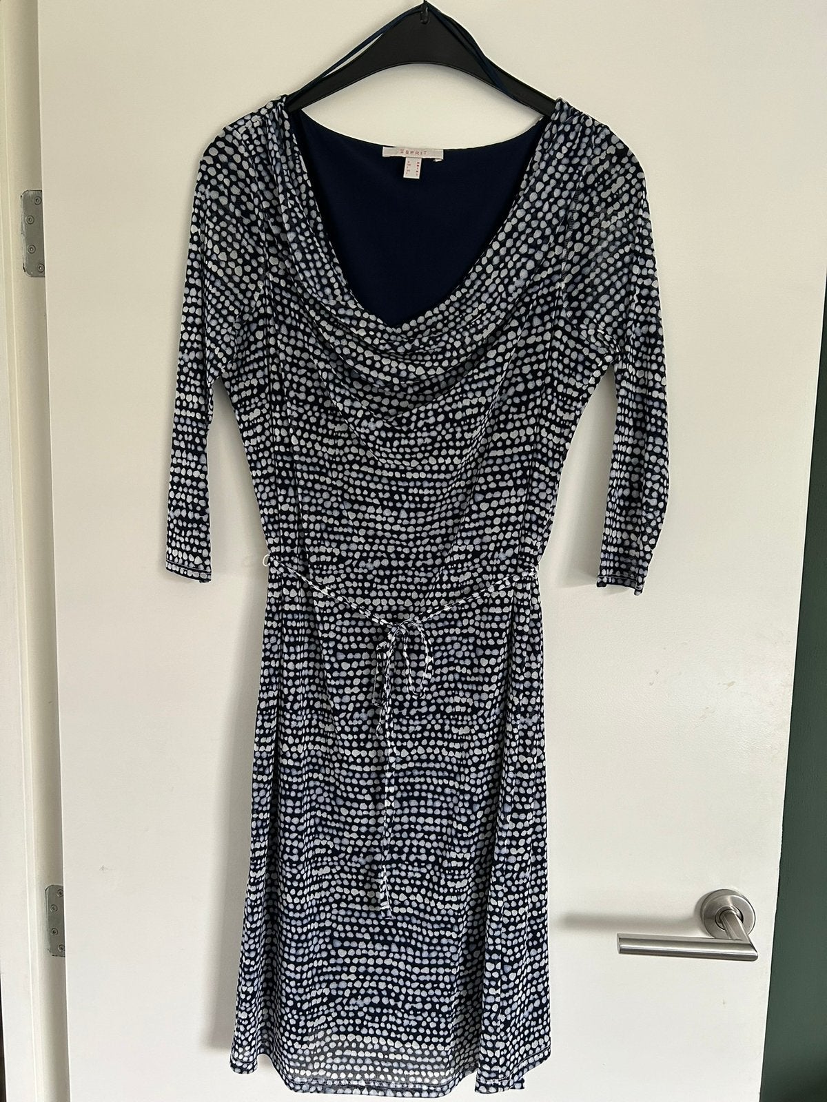 Mooie jurk van esprit maat M, Maat 38/40 (M), Blauw, Ophalen of Verzenden, Zo goed als nieuw