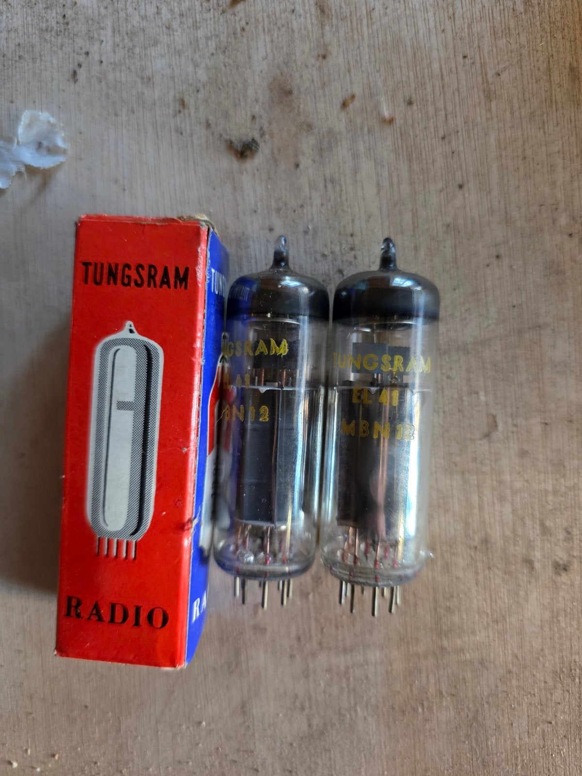 3x Tungsram EL41 / MBN12 vintage radiobuizen – 1x met doosje, Ophalen of Verzenden, Buis of Buizen