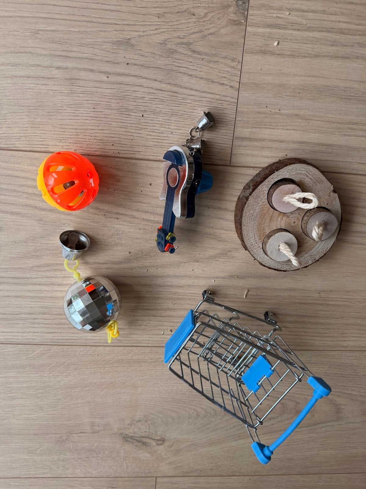 Toys for parrot. Like new., Ophalen