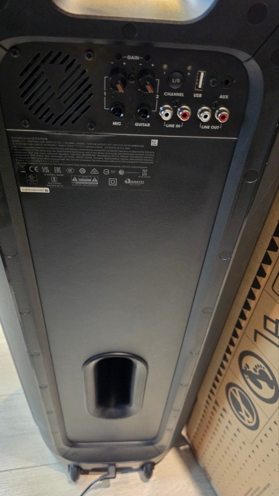 Foto 4 van JBL PartyBox 1000watt Krachtige Party Speaker met Lichteffec