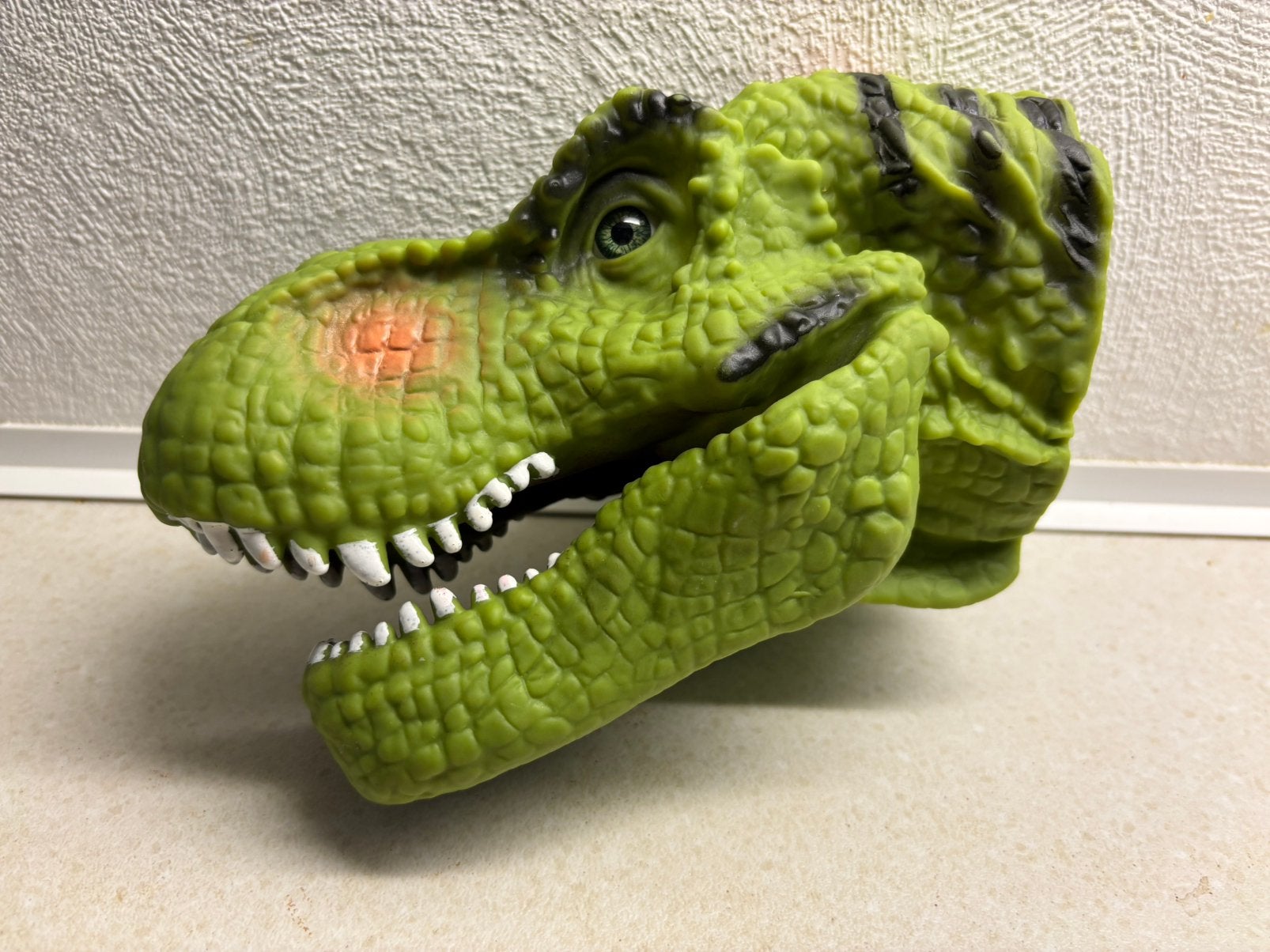 Dino Handpop Groen 19x12 cm, Ophalen of Verzenden, Zo goed als nieuw