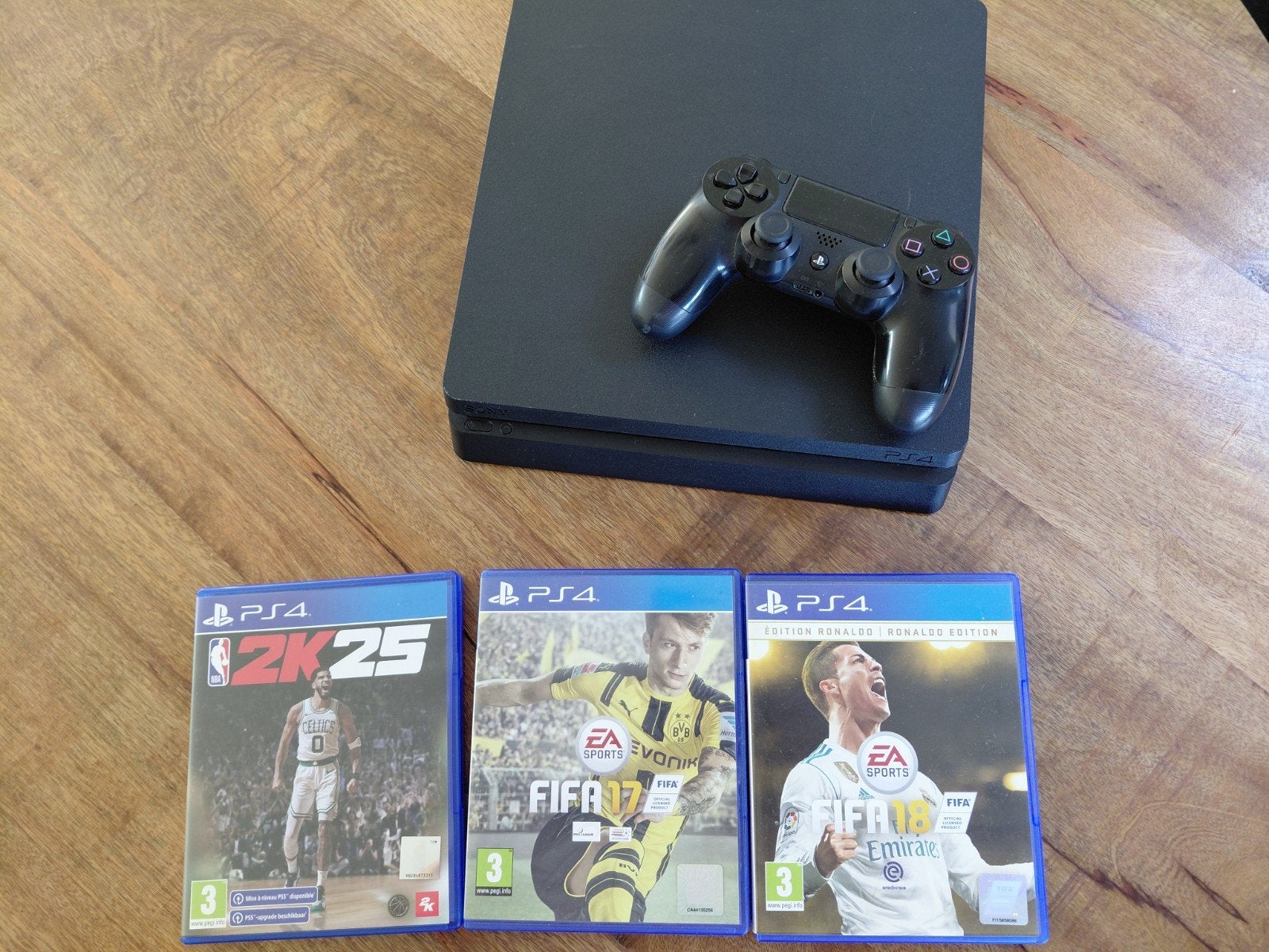 PlayStation 4 Slim met controller en 3 games, Ophalen of Verzenden, Met 1 controller, Slim, 500 GB