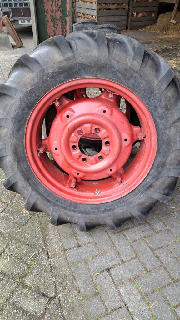Te Koop 6 Gaats 12.4 R28 Set Velgen Deutz 3005, Zakelijke goederen, Ophalen of Verzenden