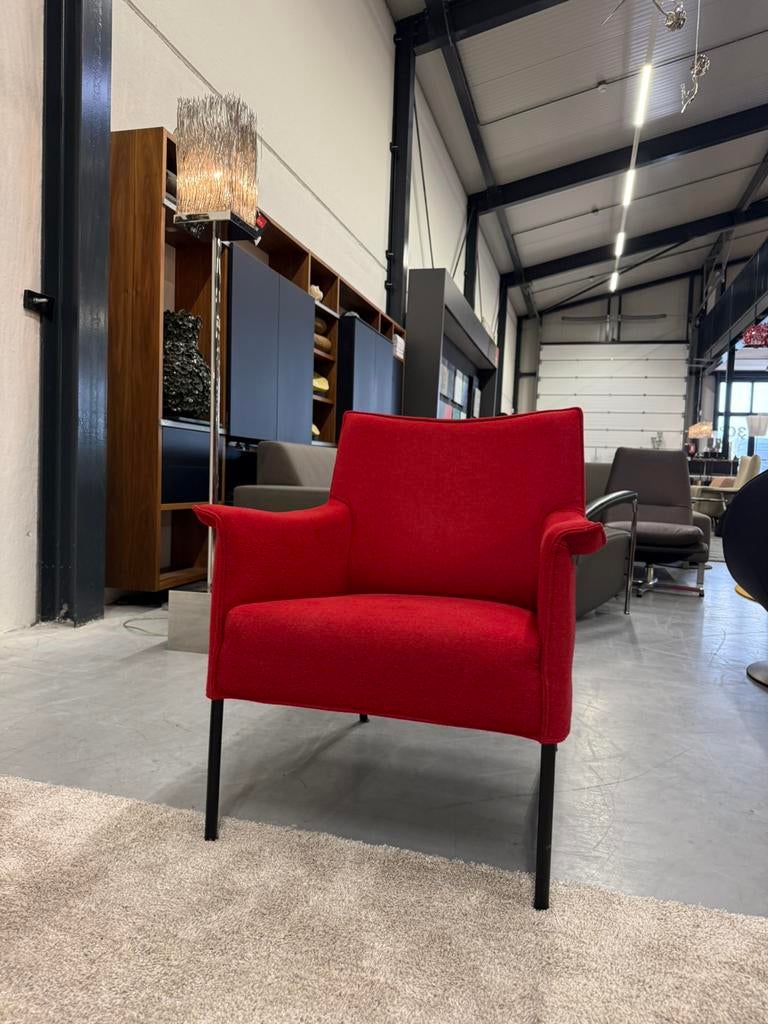 Design on Stock Limec Fauteuil rood wolstof Design stoel, Huis en Inrichting, Fauteuils, Design on Stock, 75 tot 100 cm, Ophalen of Verzenden