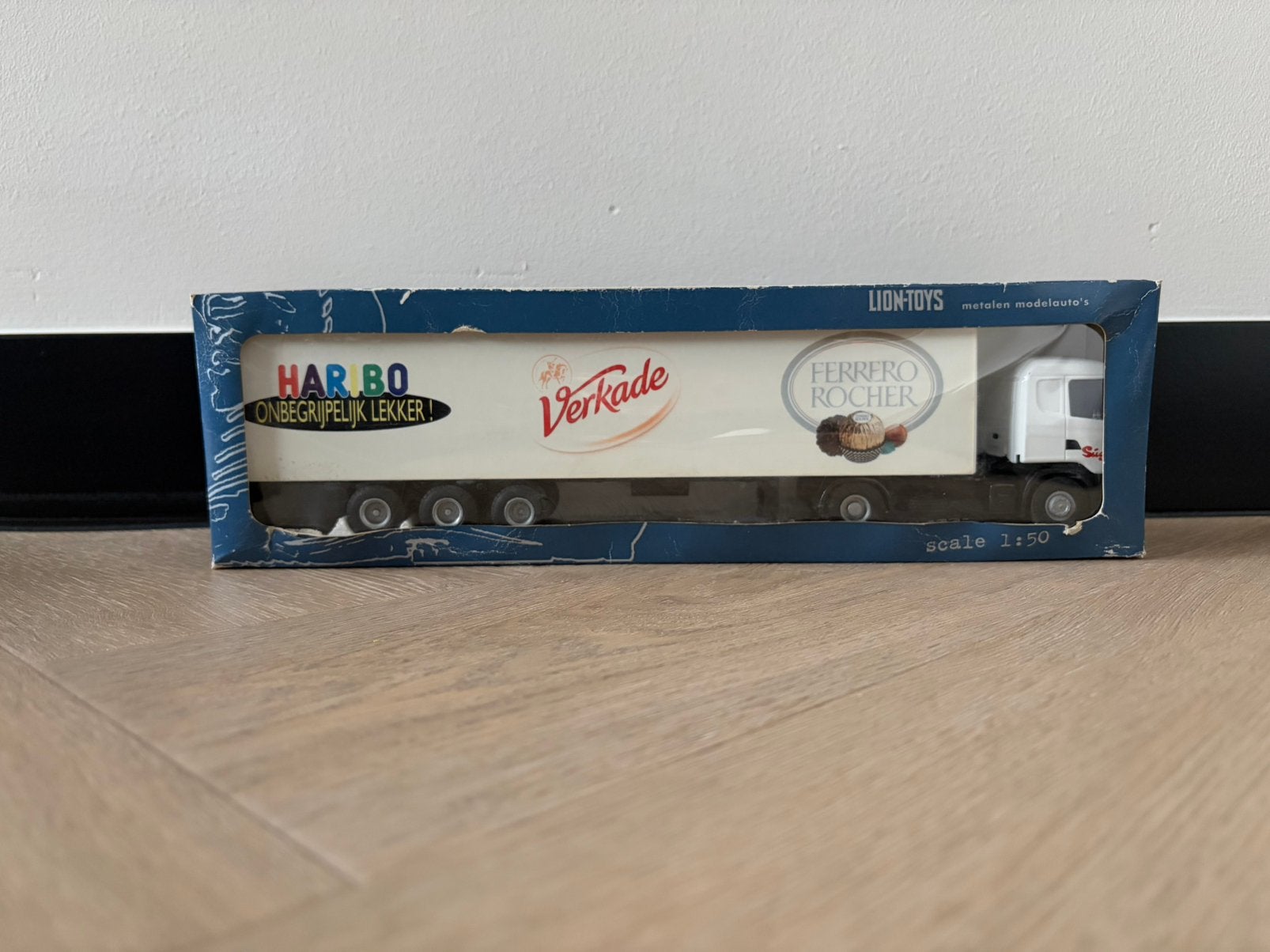Haribo-Verkade-Ferrero miniatuur vrachtao, Ophalen, Zo goed als nieuw, Bus of Vrachtwagen, Lion Toys
