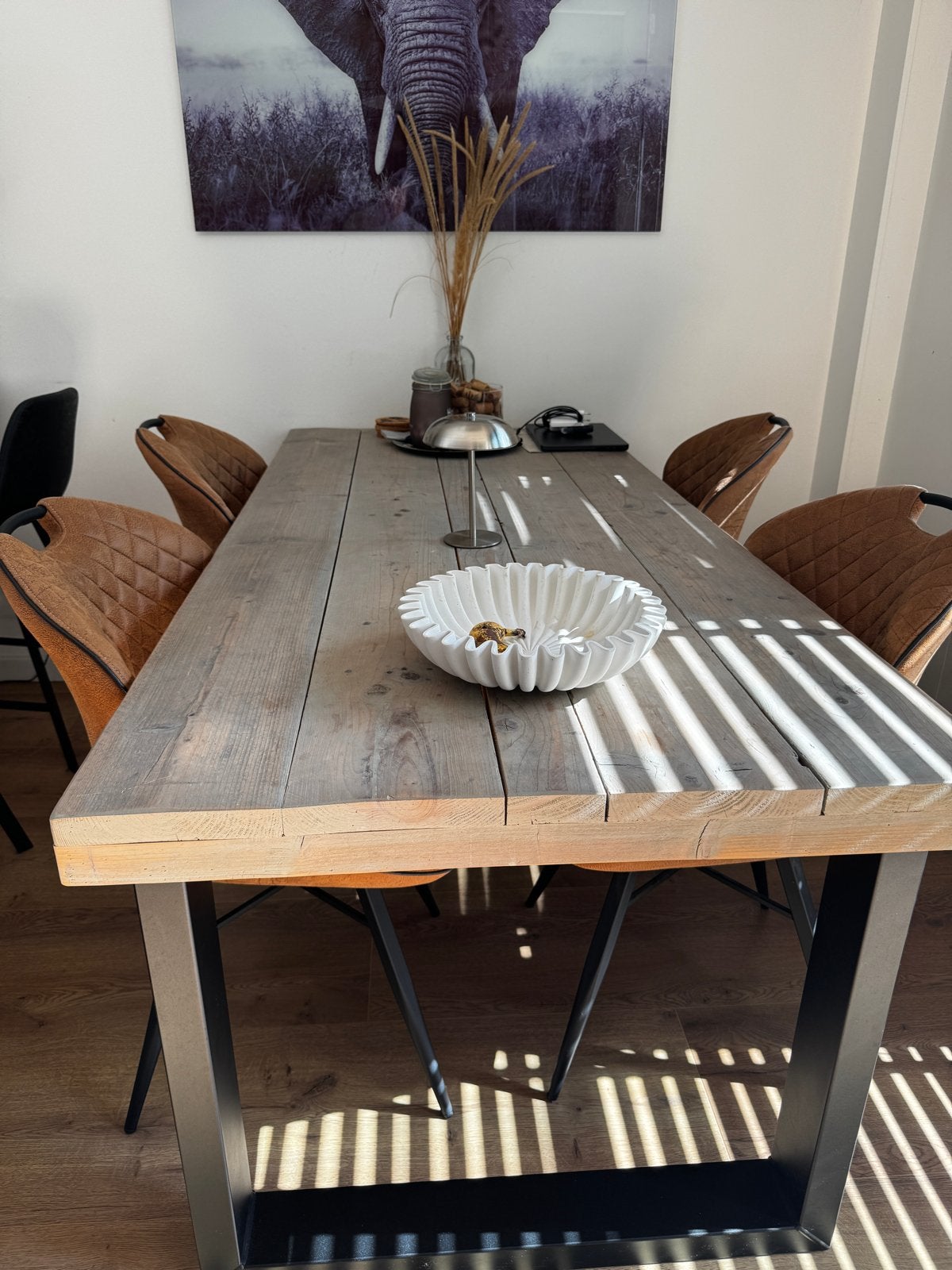 Robuuste eettafel inclusief 4 cognac stoelen, Ophalen, Bruin, Zo goed als nieuw, Vier