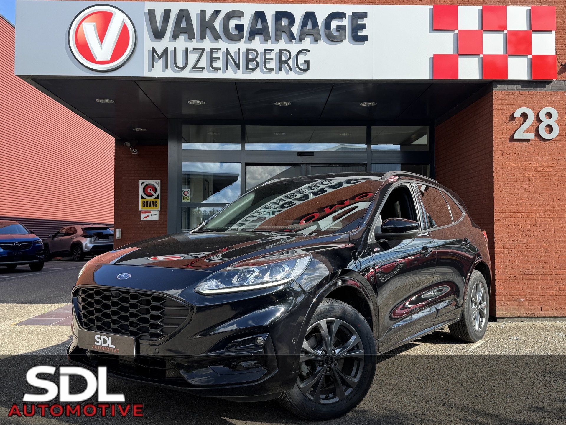 Ford Kuga 2.5 PHEV ST-Line // ADAPT. CRUISE // DODEHOEK // K, Stof, Gebruikt, Zwart, 4 cilinders