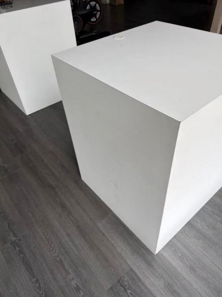 GRATIS 2x zuil | statafel | sokkel | 80x80x100, Huis en Inrichting, Tafels | Statafels, Ophalen, Gebruikt