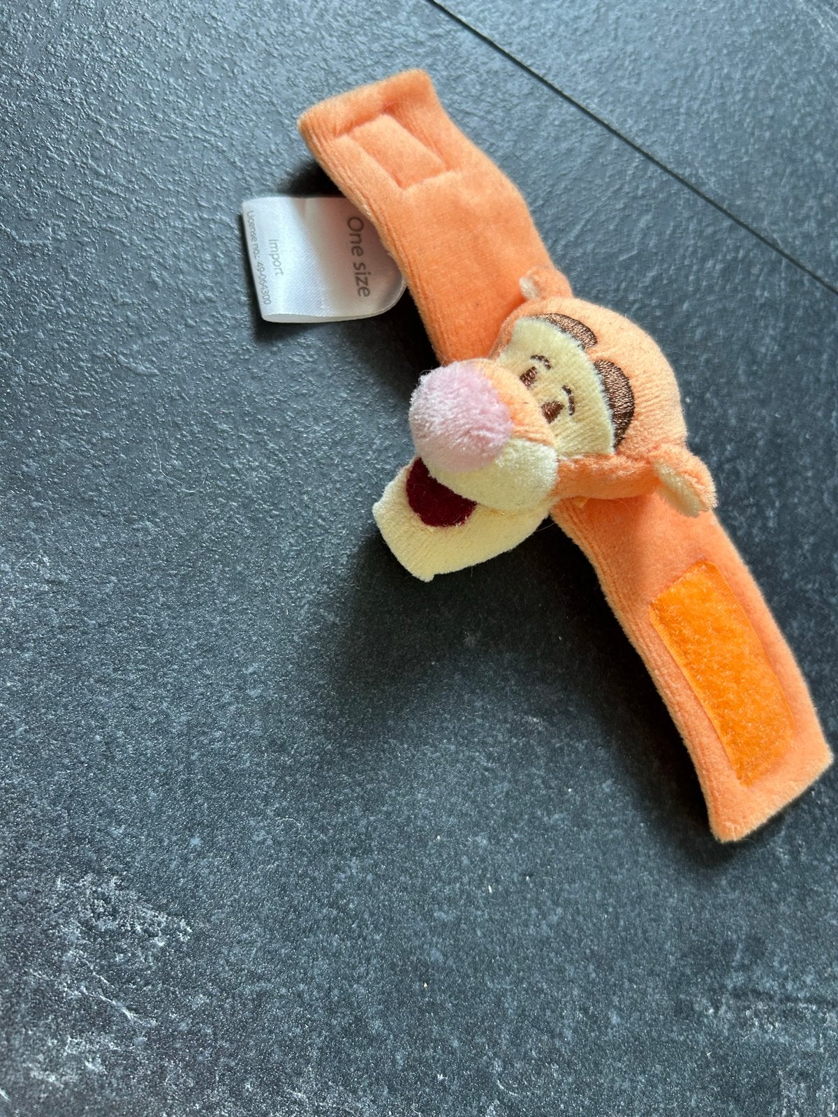 Tijgertje rammelaar armbandje - Disney Winnie de Poeh, Ophalen of Verzenden, Zo goed als nieuw, Rammelaar, Met geluid