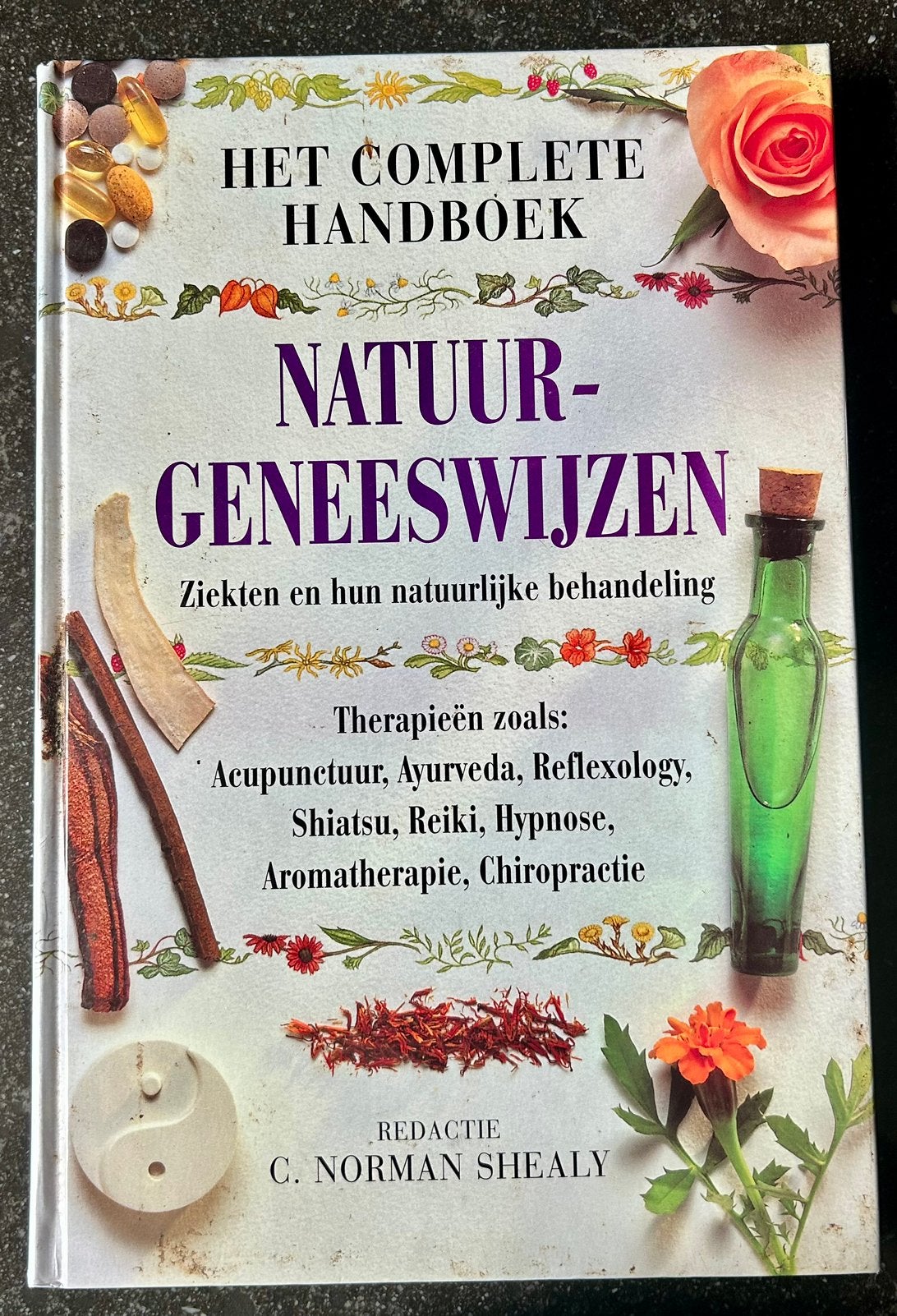 C. Norman Shealy - Het complete Handboek Natuurgeneeswijzen, Kruiden en Alternatief, Ophalen of Verzenden, Zo goed als nieuw, Dr. C. Norman Shealy