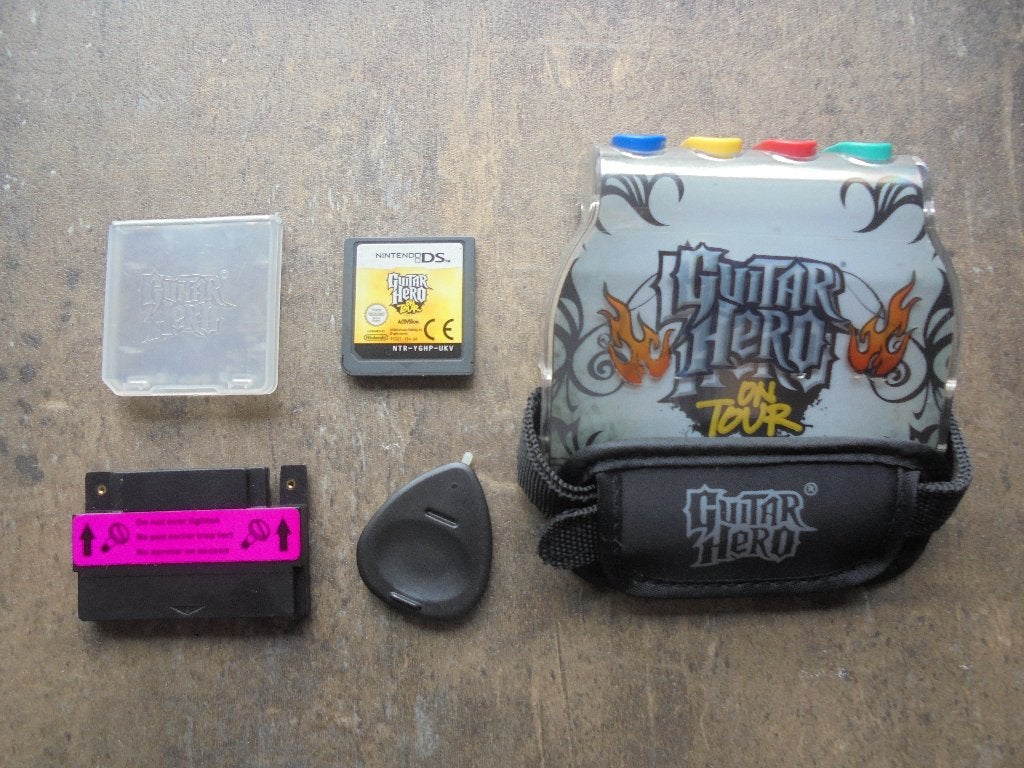 Guitar Hero On Tour voor DS (zie foto's), Muziek, Gebruikt, 1 speler, Ophalen of Verzenden