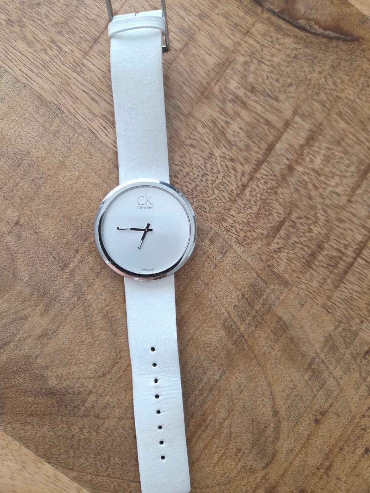 Calvin Klein horloge - Wit leer en zilverkleurig, Sieraden, Tassen en Uiterlijk, Ophalen of Verzenden, Zo goed als nieuw, Polshorloge