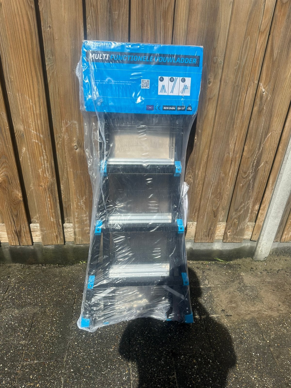 Professionele 4 treden vouwladder Eurostairs 44 NIEUW, Doe-het-zelf en Verbouw, Ladders en Trappen, Ophalen, Nieuw, 4 meter of meer