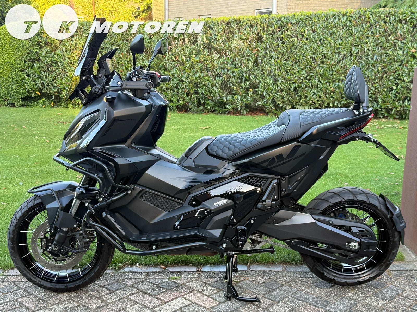⭐️ CUSTOM Honda XADV 750 2024 TK BLACK EDITION CARPLAY!, Motoren, Motoren | Honda, 750 cc, Occasion, Motorrijbewijs A, Bedrijf