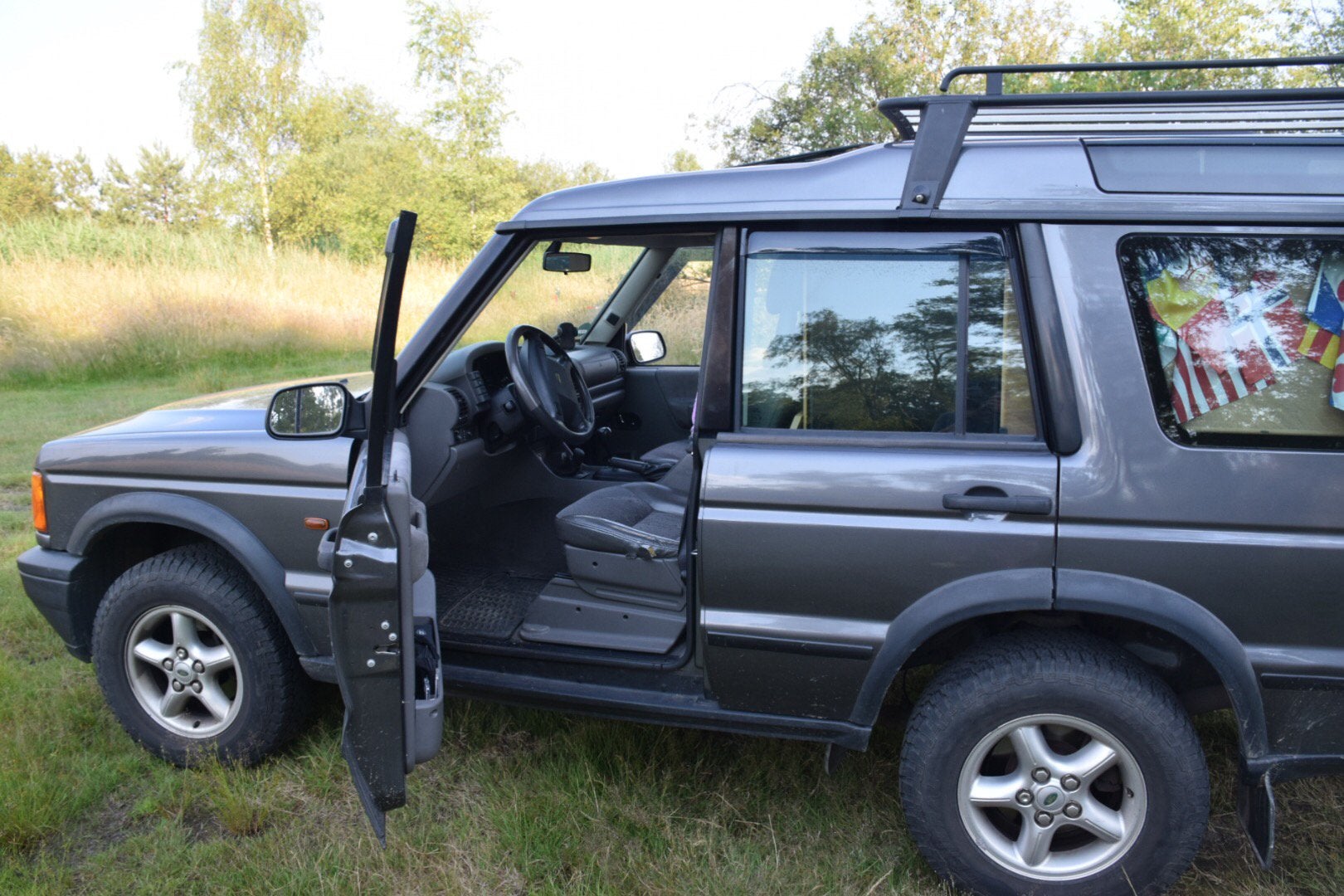 Land Rover 2000 Grijs, Particulier, 129 €/maand, 750 kg, 2160 kg