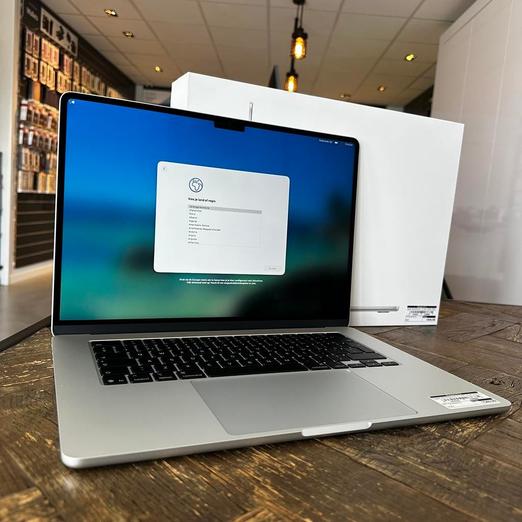 Apple Macbook Air 15'' M4 16GB/256GB - Als Nieuw - Garantie