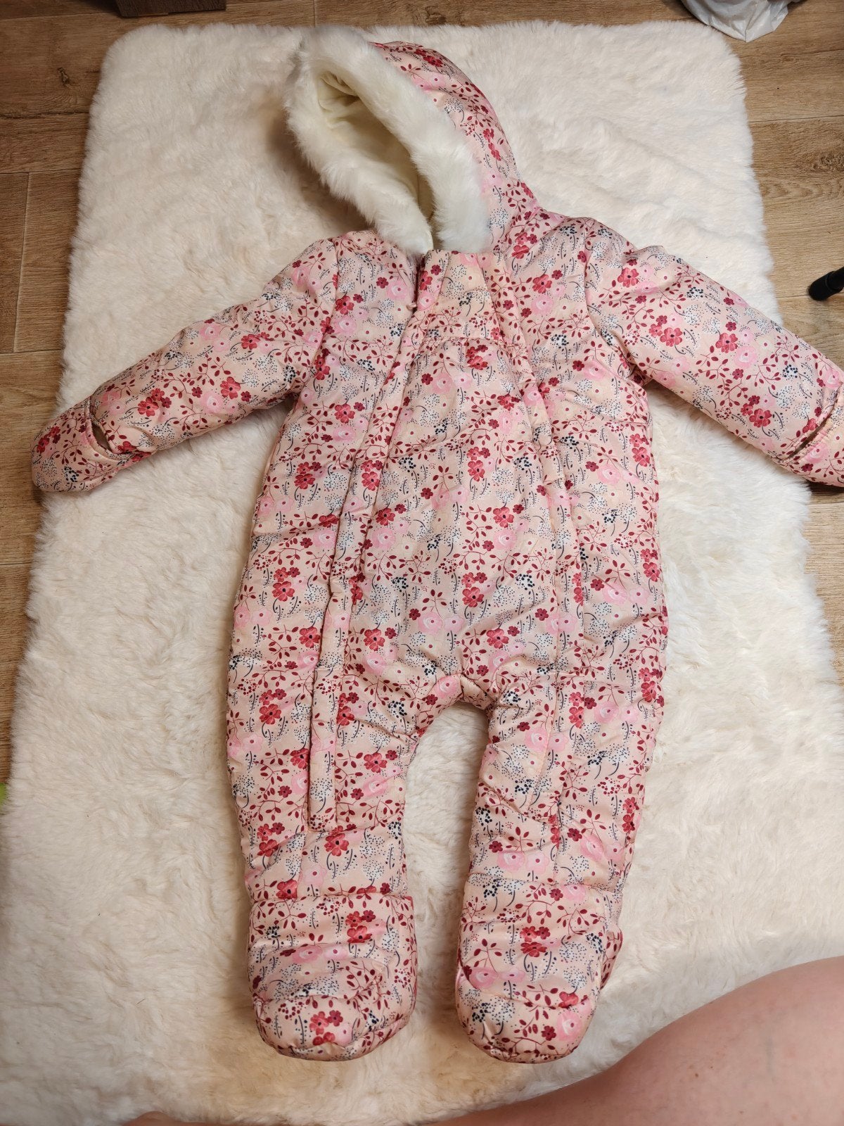 Roze bloemenprint baby skipak met capuchon, Ophalen of Verzenden, Zo goed als nieuw, Onbekend, Jongetje of Meisje