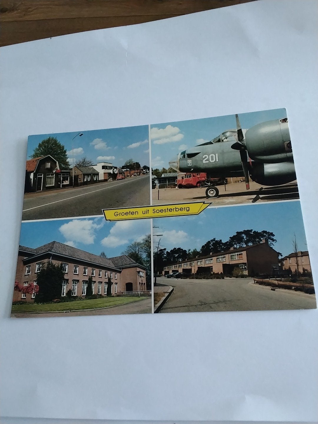 Ansichtkaart Groeten uit Soesterberg - Vliegtuig, Gebouwen, Verzamelen, Ophalen of Verzenden