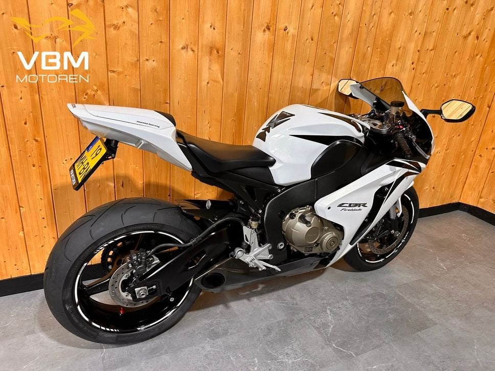 HONDA CBR 1000 RR FIREBLADE CBR1000 CBR-1000 CBR1000RR, HONDA, 4 cilinders, Motorrijbewijs A, Bedrijf