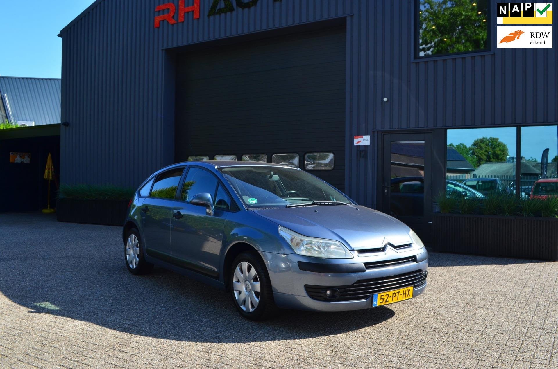 Citroen C4 1.6-16V Ligne Prestige | Nieuwe APK | Nieuwe Band, Auto's, Voorwielaandrijving, Gebruikt, 4 cilinders, Startonderbreker