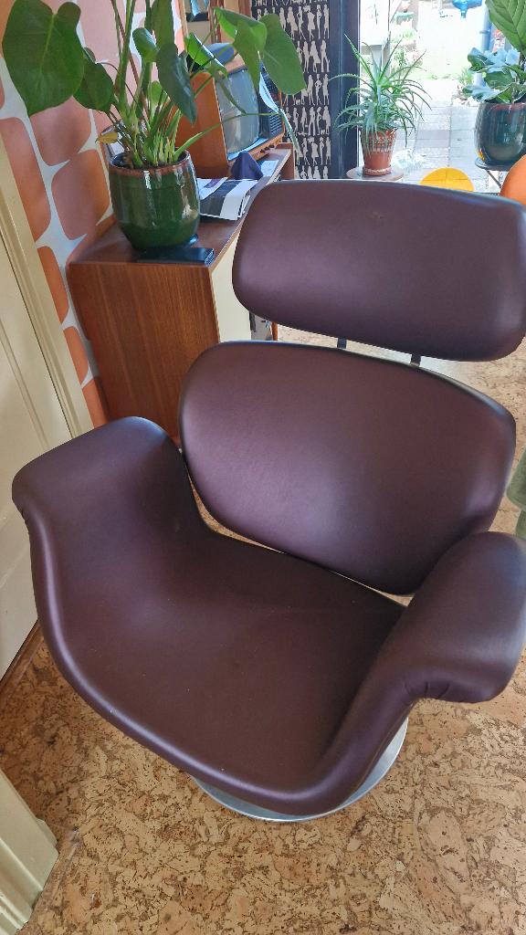 Artifort fauteuil Big Tulip, Ophalen, Gebruikt, 75 tot 100 cm, Stof