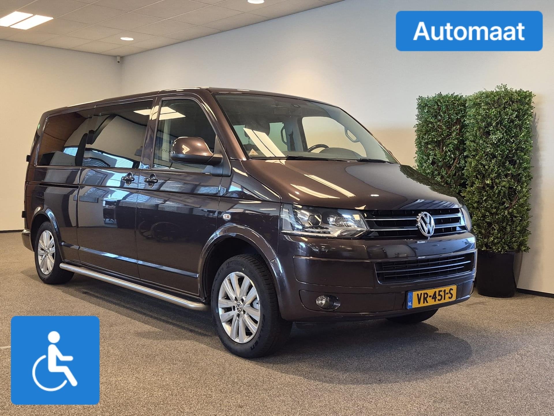Volkswagen Caravelle L2H1 Rolstoelbus Automaat 3+1 (2x zijsc, Stof, Gebruikt, Zwart, 4 cilinders