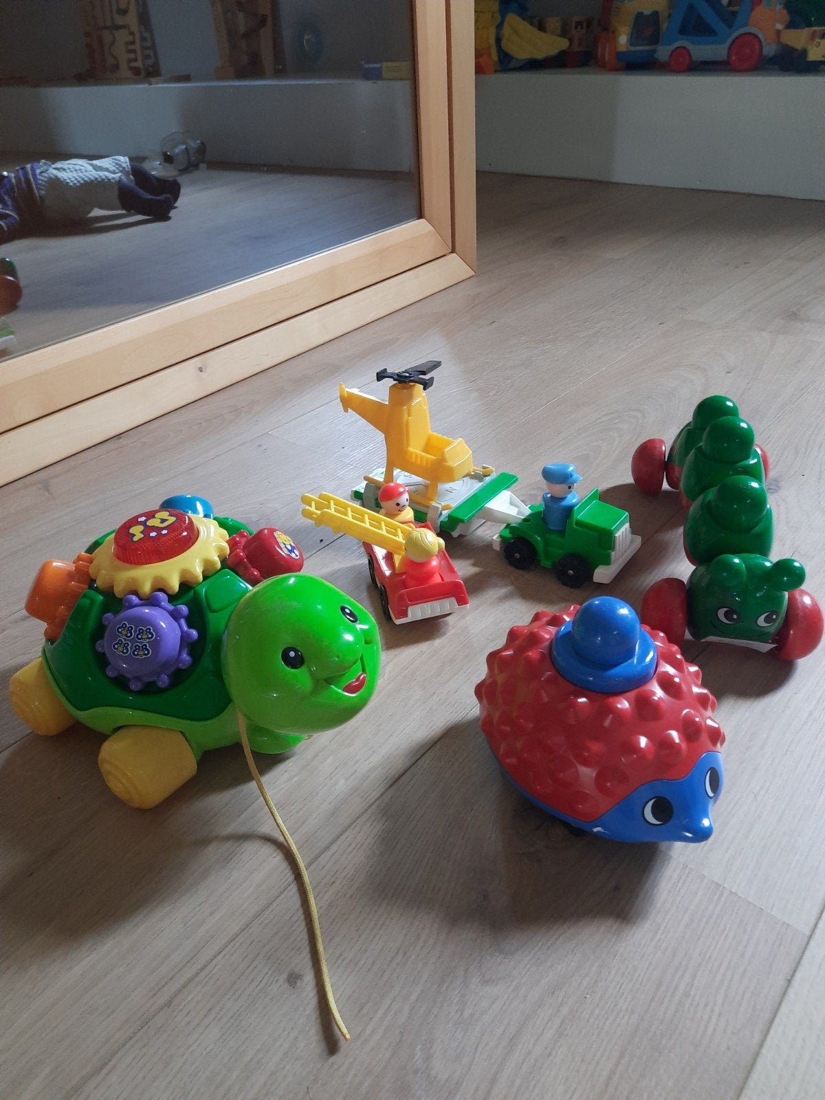 Leuk speelgoedpakket: schildpad, rups en voertuigen, Ophalen, Gebruikt, Jongen of Meisje