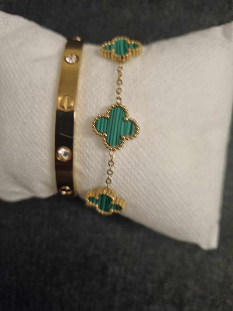 Gouden  kleur armbanden set met klavertje vier en zirkonia, Sieraden, Tassen en Uiterlijk, Armbanden, Overige materialen, Nieuw