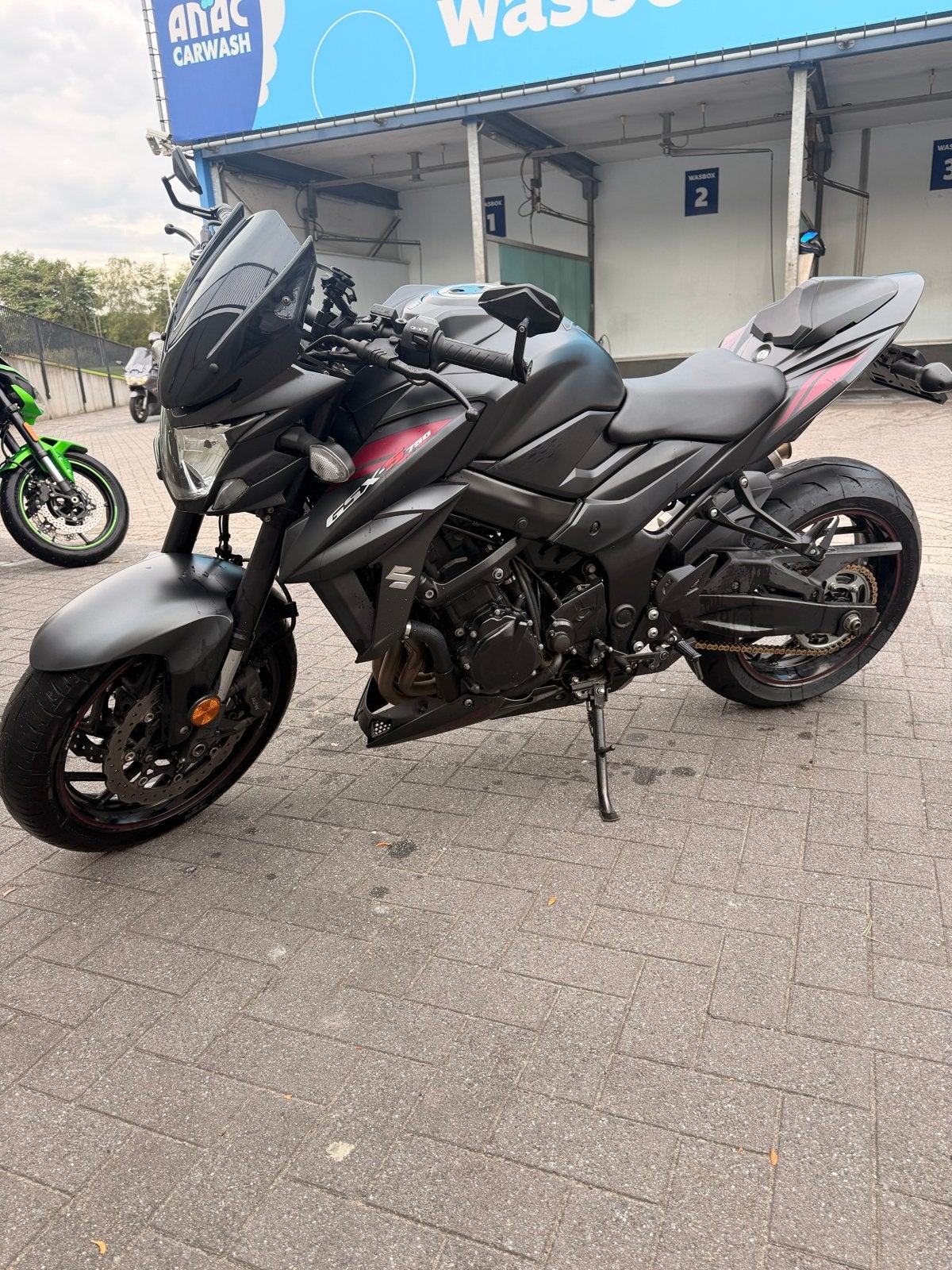 Suzuki GSX-S750 Naked Bike - Zwart, Sportief en Krachtig, Motoren, 750 cc, 4 cilinders, Motorrijbewijs A, Gebruikt