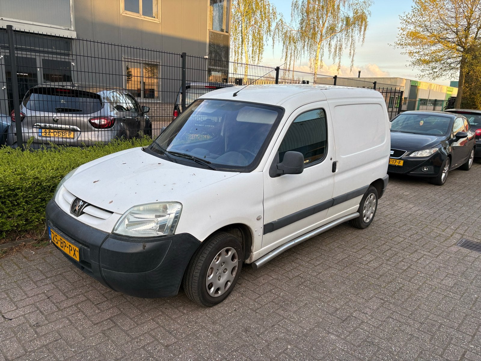 Peugeot Partner 2.0 HDI 170C 2004, Auto's, Voorwielaandrijving, Stof, 4 cilinders, Wit