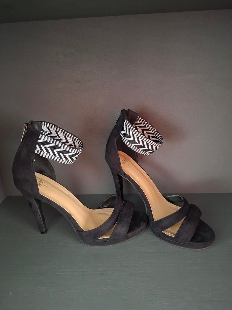 H&M high heel pumps maat 39, H&M, Zwart, Ophalen of Verzenden, Gedragen