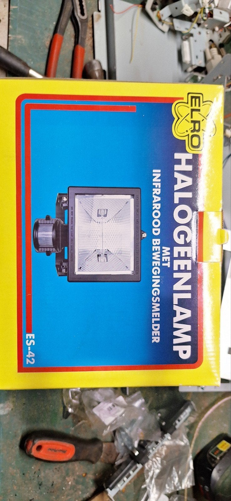 ELRO Halogeenlamp met infrarood bewegingsmelder ES-42, Ophalen, Nieuw, 200 tot 500 watt, Lamp met armatuur