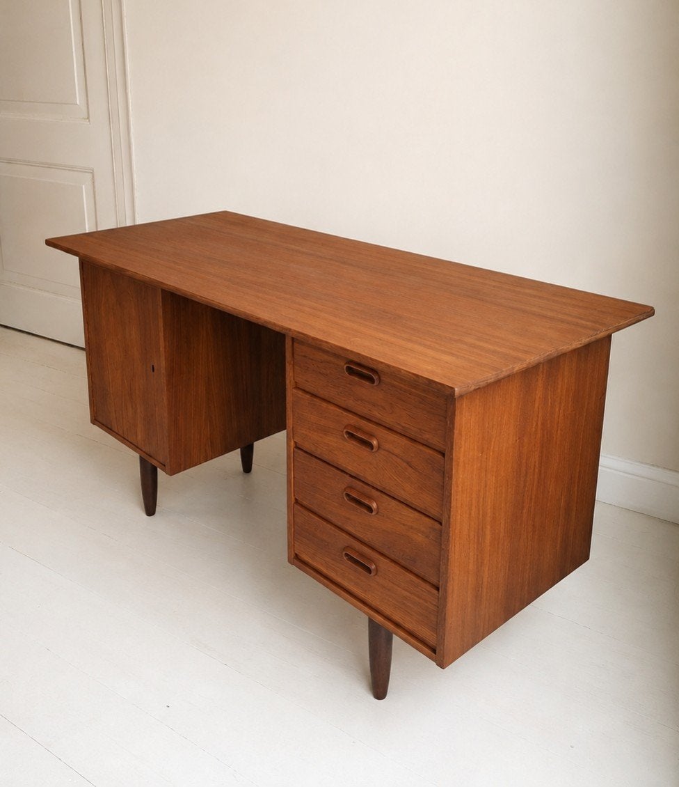 Vintage bureau, Huis en Inrichting, Ophalen, Gebruikt, 150 cm, 80 cm