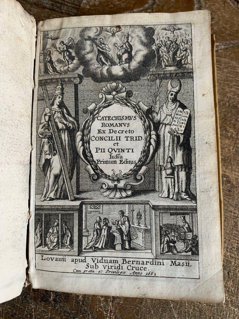 Catechismus Romanus 1662 in perkamenten band, Antiek en Kunst, Antiek | Boeken en Bijbels, Ophalen of Verzenden