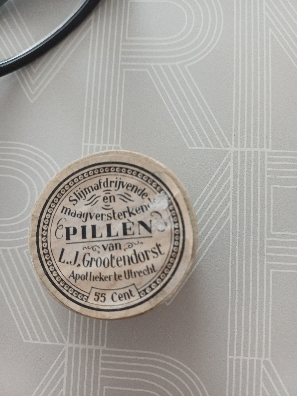 oud klein pillendoosje, Verzamelen, Ophalen of Verzenden