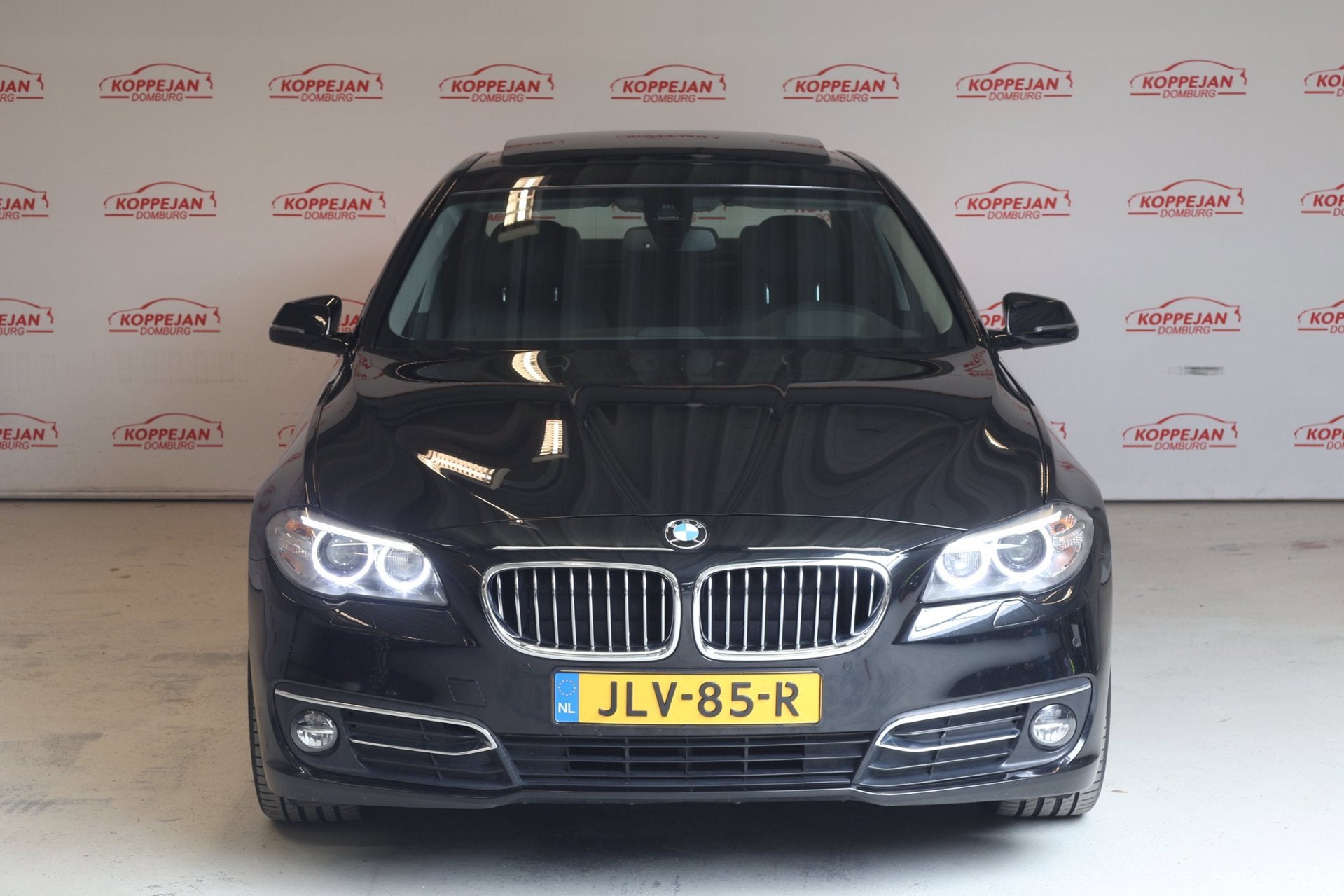 BMW 5-serie 528i High Executive dealer OH, Carplay, Pano, Ke, Dealer onderhouden, Achterwielaandrijving, Gebruikt, 4 cilinders
