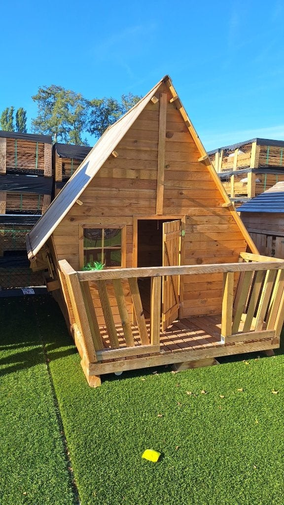 GROOT HOUTEN SPEELHUIS! SHOWMODEL VOOR DE HELFT VAN DE PRIJS, Ophalen, Zo goed als nieuw, Hout