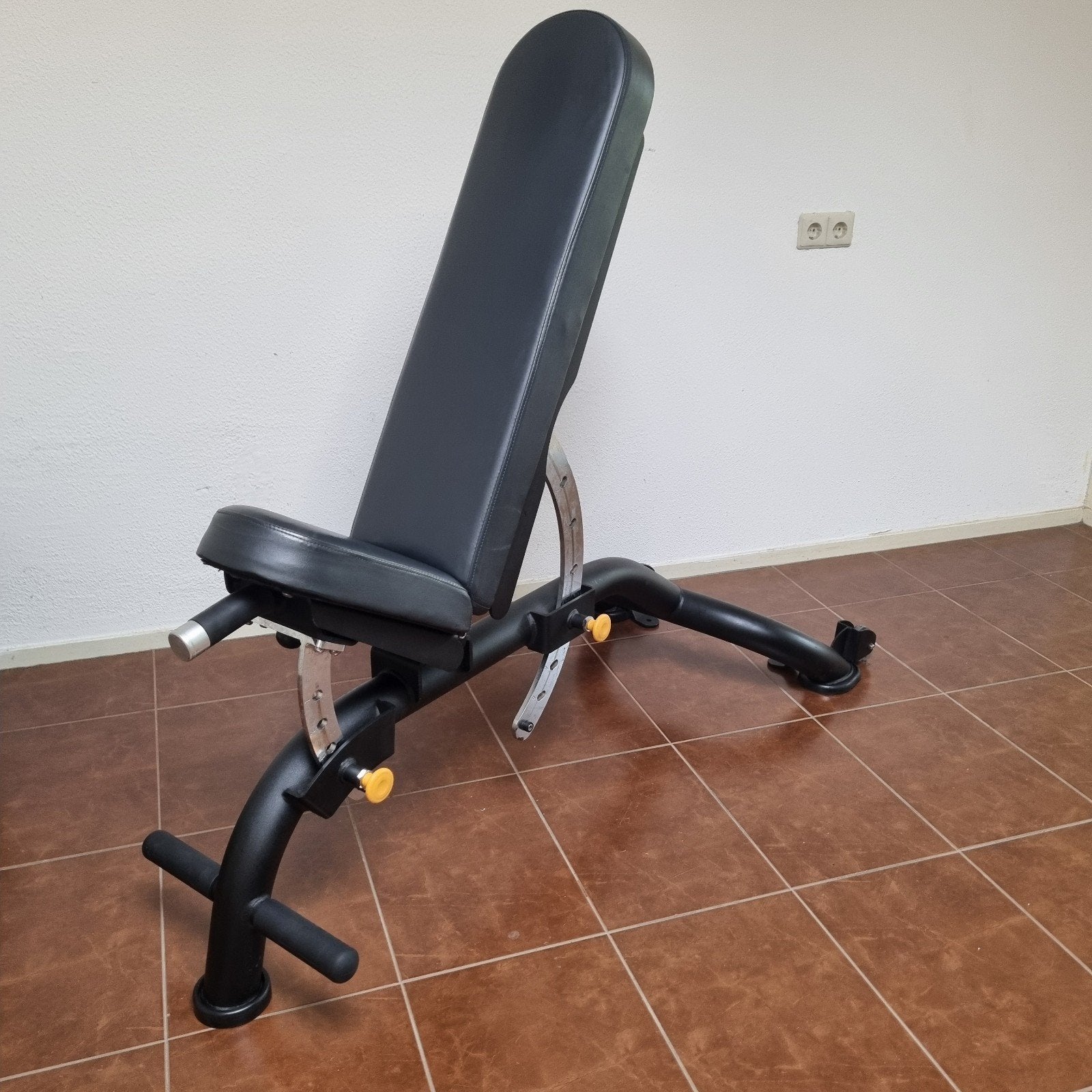 Matrix Adjustable Bench, Sport en Fitness, Fitnessmaterialen, Ophalen, Gebruikt, Benen, Fitnessbank