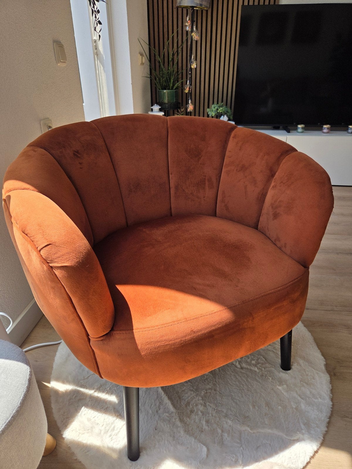 Kwantum fauteuil - Oranje velvet schelp design, Ophalen, Modern, Velvet, Schelp design, 75 tot 100 cm, Zo goed als nieuw