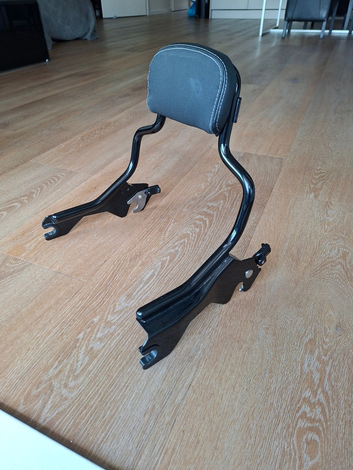 Harley-Davidson Sissybar / Rugleuning Fatbob FXFB 107 / 114, Ophalen, Zo goed als nieuw