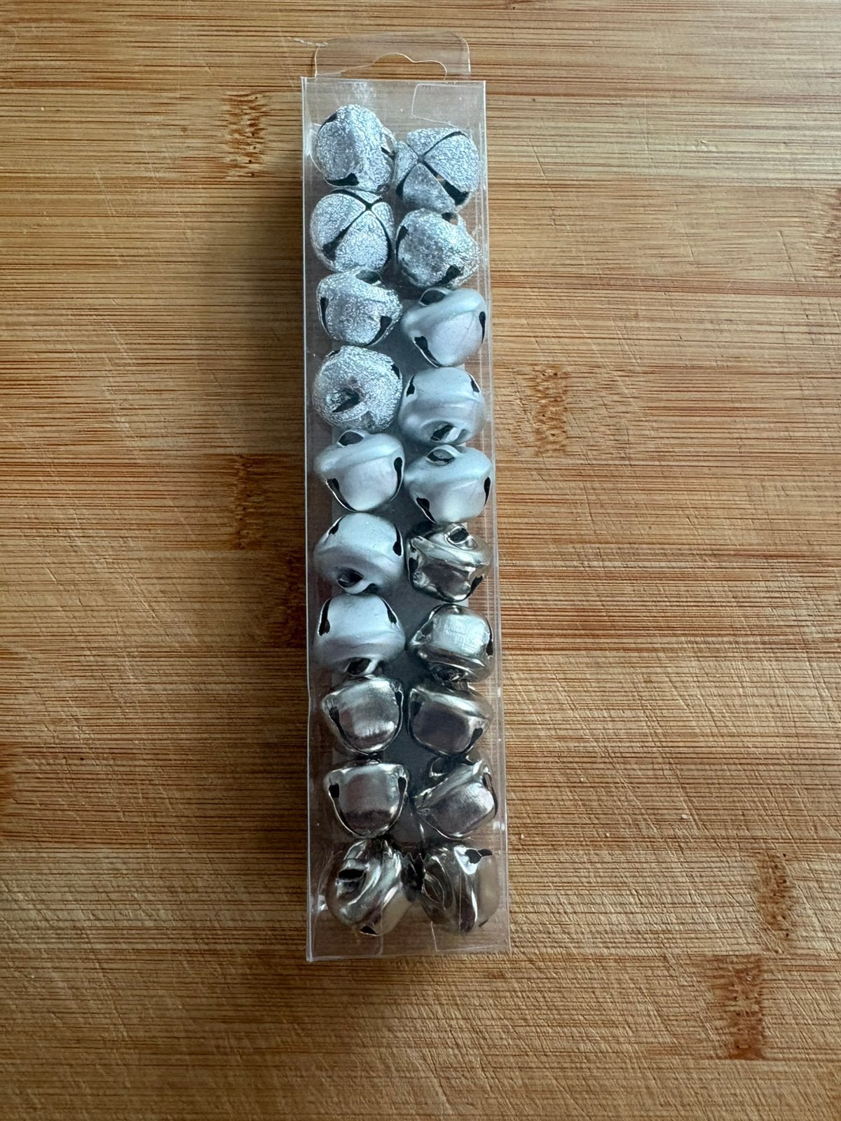 Nieuwe zilverkleurige belletjes 20 stuks, Hobby en Vrije tijd, Zilver, Nieuw, Knutselmateriaal, Metaal