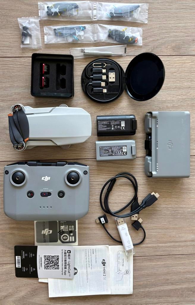 DJI Mini 2 SE Fly More Combo, Ophalen of Verzenden, Zo goed als nieuw