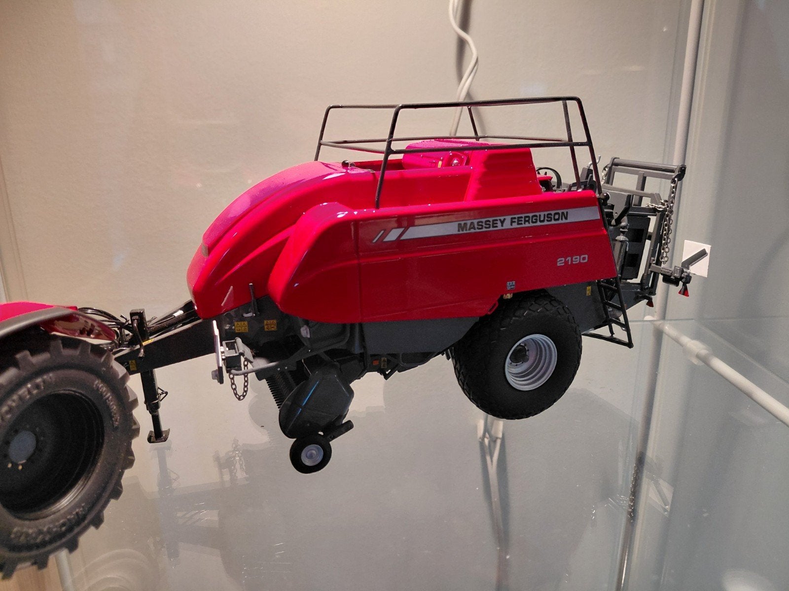massey ferguson 2190 balen pers, Hobby en Vrije tijd, Ophalen, Nieuw, Tractor of Landbouw, Universal Hobbies