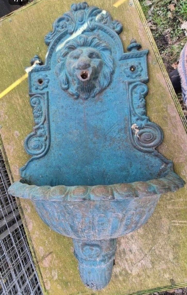 Antieke gietijzeren wandfontein met leeuwenkop, Tuin en Terras, Ophalen, Gebruikt, Gietijzer, Fontein
