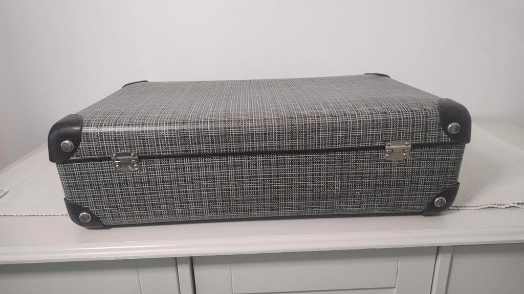 K557 VINTAGE jaren 50 koffer van geperst karton, Sieraden, Tassen en Uiterlijk, Koffers, Overige materialen, Gebruikt, 50 tot 60 cm