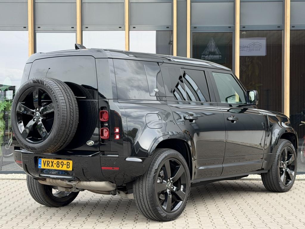 Land Rover Defender 2.0 D240 110 SE (bj 2020, automaat), Gebruikt, Euro 6, 2208 kg, Zwart