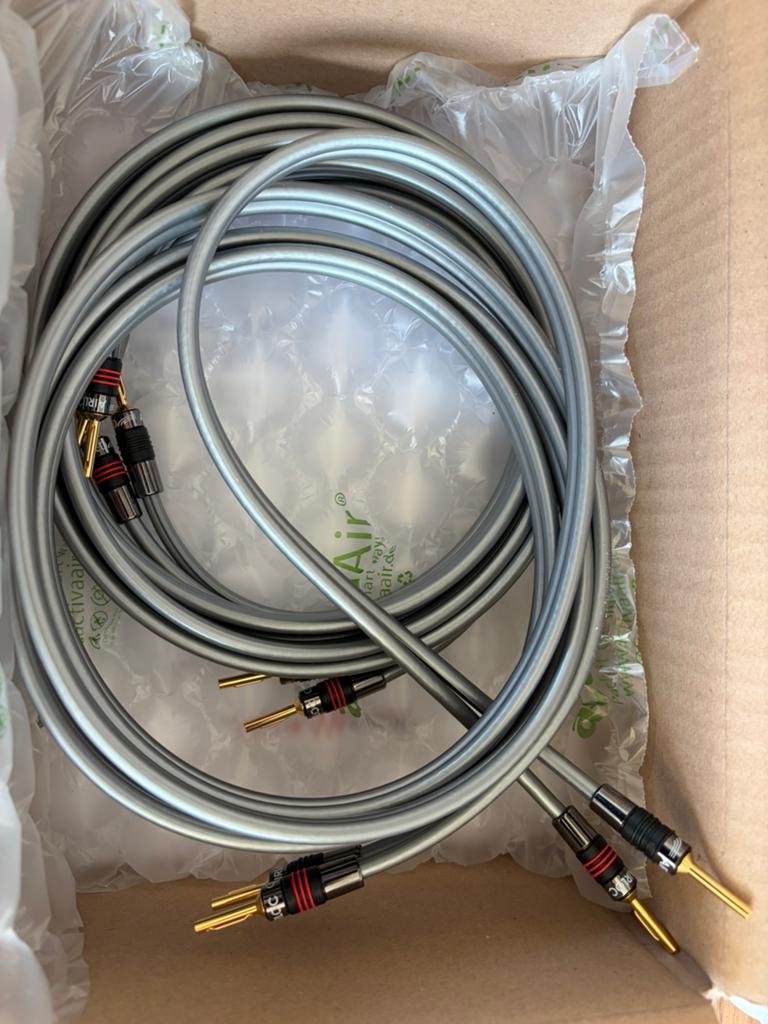 QED Reference XT40i 1x 1.5m Luidsprekerkabel | Metal Airlocs, Ophalen, Nieuw, Minder dan 2 meter, Luidsprekerkabel