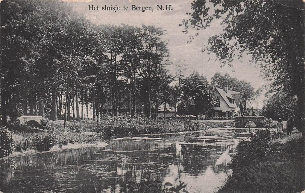 702-497-017 Het Sluisje Te Bergen N H, Verzenden, Voor 1920, Noord-Holland
