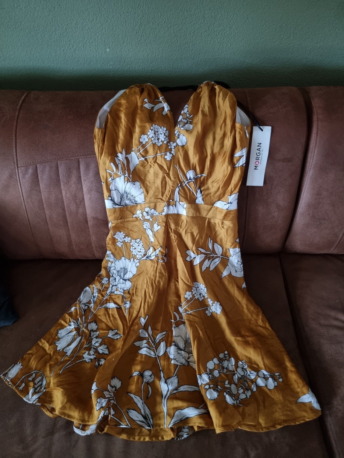 NIEUW! Morgan Gele Bloemenjurk. Maat S, Kleding | Dames, Jurken, Ophalen of Verzenden